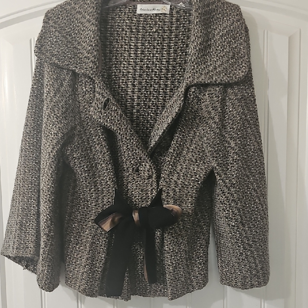 Chic Black and Gray Tweed Sweater Jacket